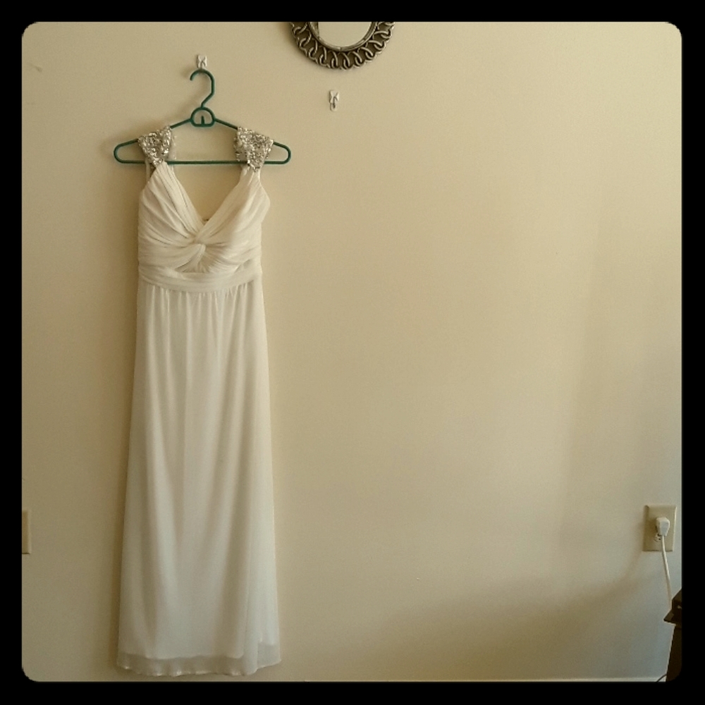 Junior Size 7 Cream City Triangles Formal Dress